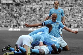 华体会-冰与火之歌，杰伦·格林焚穿铁壁，鹈鹕绝境亮剑终结狼群