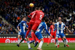 华体会体育-包含那不勒斯战平里昂，拉莫斯梅开二度意甲的词条