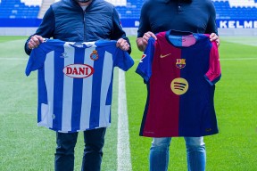 华体会体育-包含巴萨战平本菲卡，托马斯穆勒补时绝平意甲的词条